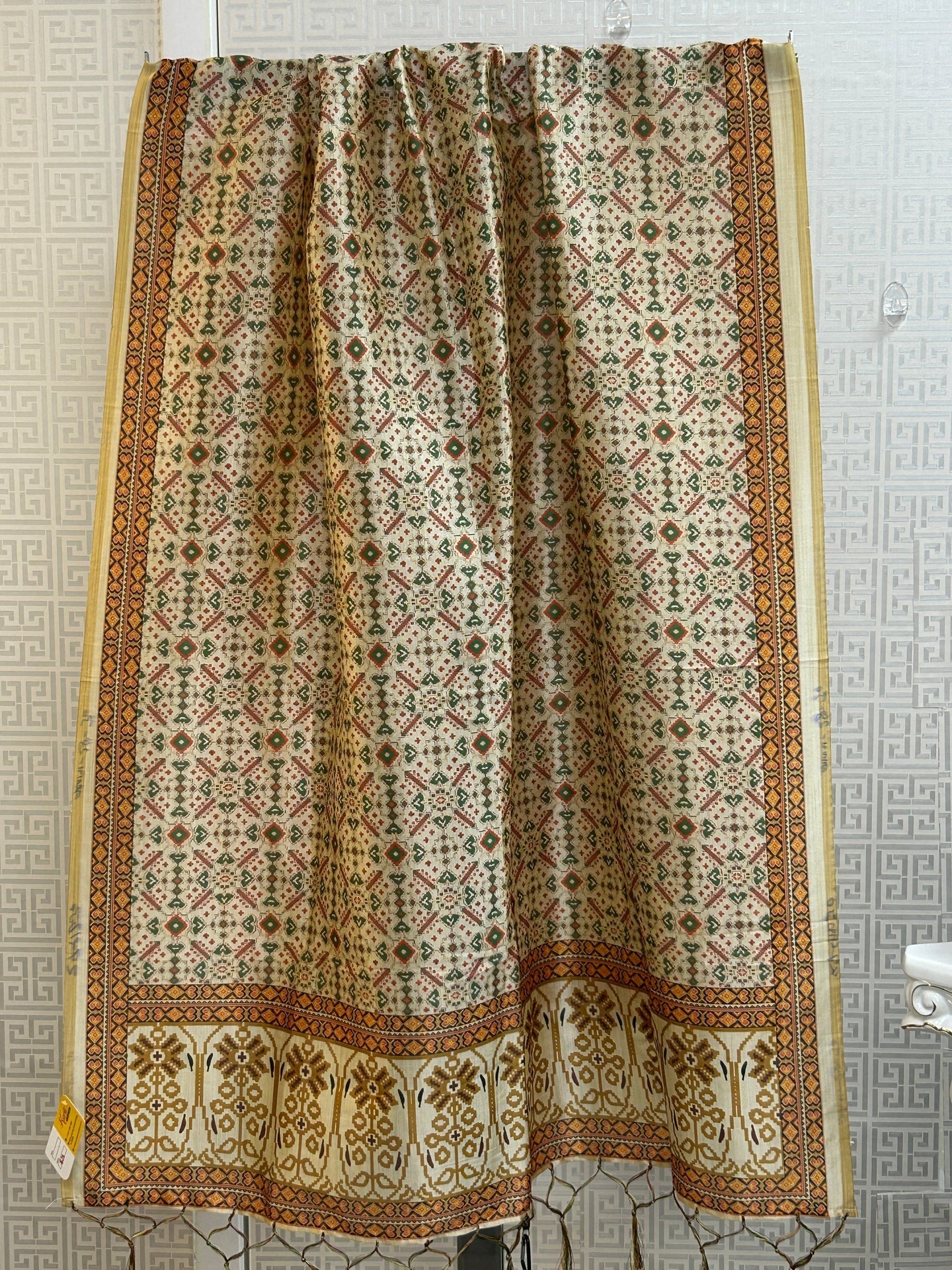 Silk dupatta : digital print