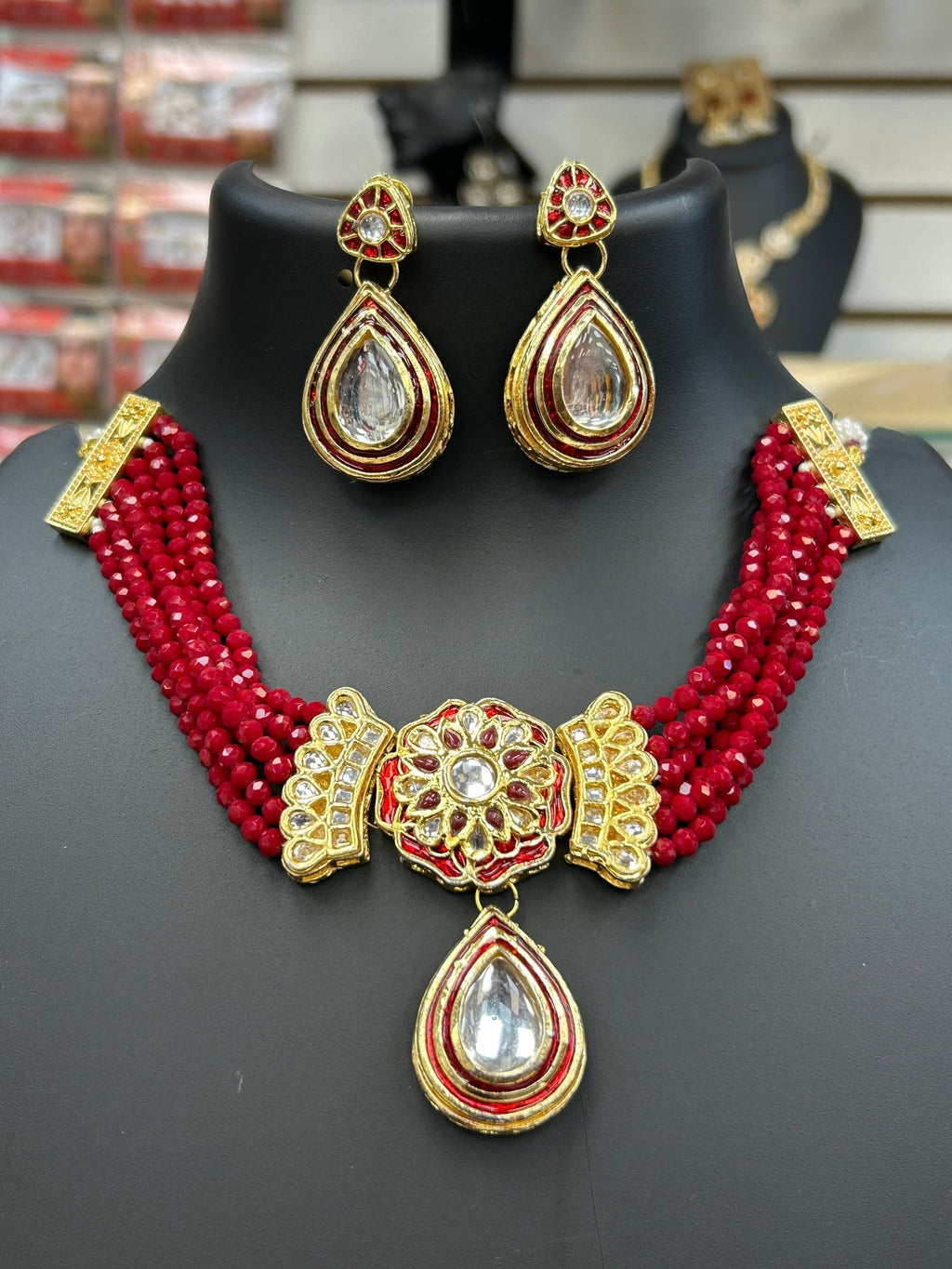 Choker necklace set by Kurti Connection USA